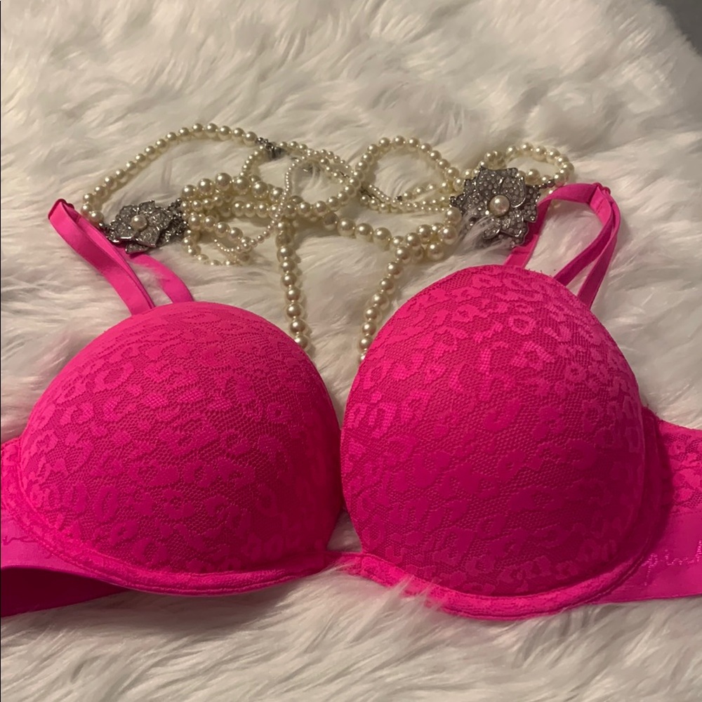 PINK Victoria's Secret Pink Push-Up Bra with Lace Detail